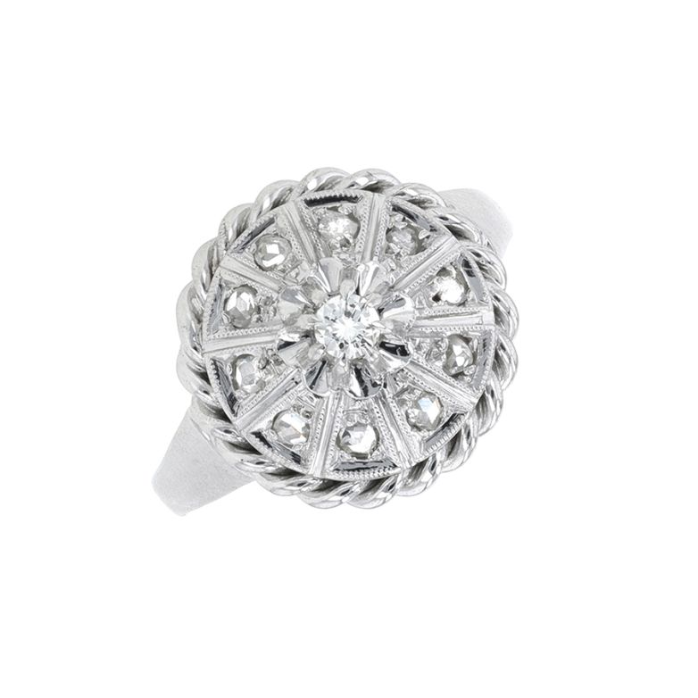 Acheter Bague vintage diamants 0.06 carat or blanc 4.69g Comme neuf - 1300,00 € Bague vintage diamants 0.06 carat or blanc 4.69g Comme neuf - reconditionné disponible sur Gemme Les Bijoux
